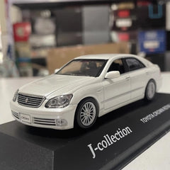 [Kyosho] 1:43 Toyota 2004 Crown S180 blanc voiture miniature Die-Cast