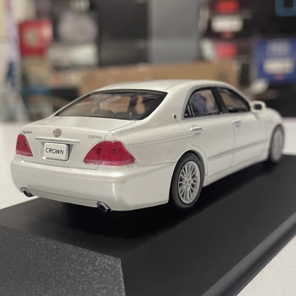 [Kyosho] 1:43 Toyota 2004 Crown S180 blanc voiture miniature Die-Cast
