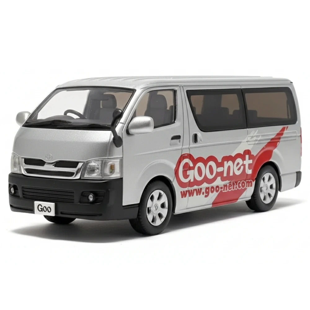 [Kyosho] 1:43 Toyota 2004 Hiace H200 Silver Model Car Die-Cast