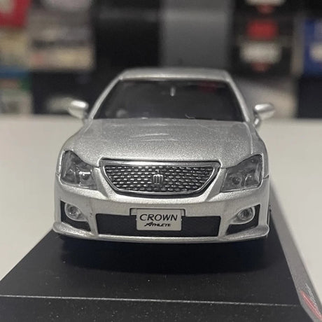 [Kyosho] 1:43 Toyota 2008 Crown Athlete S200 Silver Model Car Die-Cast