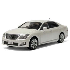[Kyosho] 1:43 Toyota 2009 Crown Hybrid S200 White Model Car Die-Cast