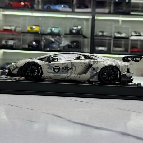 LBWK Lamborghini 2011 Aventador LB-Works AAPE Livery 1:18 – keräilyhartsimallihartsi