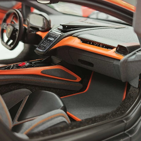 [LCD] 1:18 Lamborghini 2024 Revuelto Orange Model Car Die-Cast