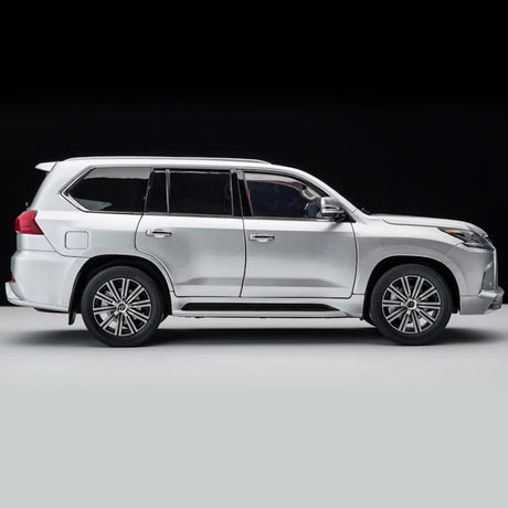 [LCD] 1:18 Lexus 2018 LX 570 Silver Model Car Die-Cast