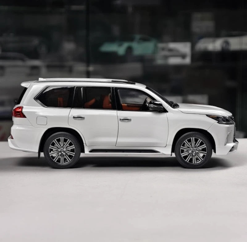 [LCD] 1:18 Lexus 2018 LX 570 bianco modellino di auto Die-Cast