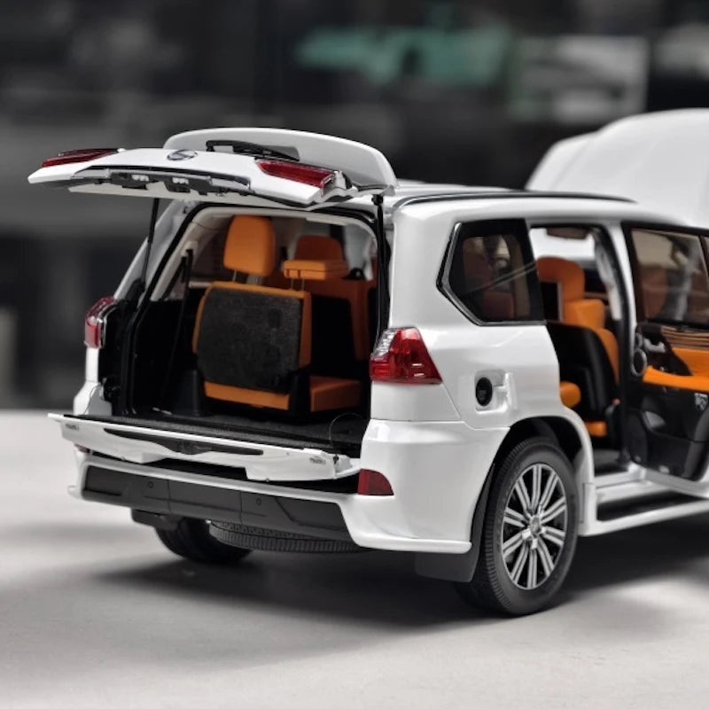 [LCD] 1:18 Lexus 2018 LX 570 bianco modellino di auto Die-Cast