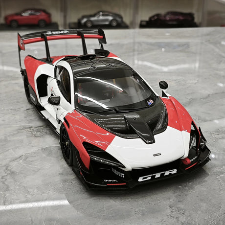 LCD McLaren 2019 Senna GTR Red and White 1:18 – Modello da collezione pressofuso