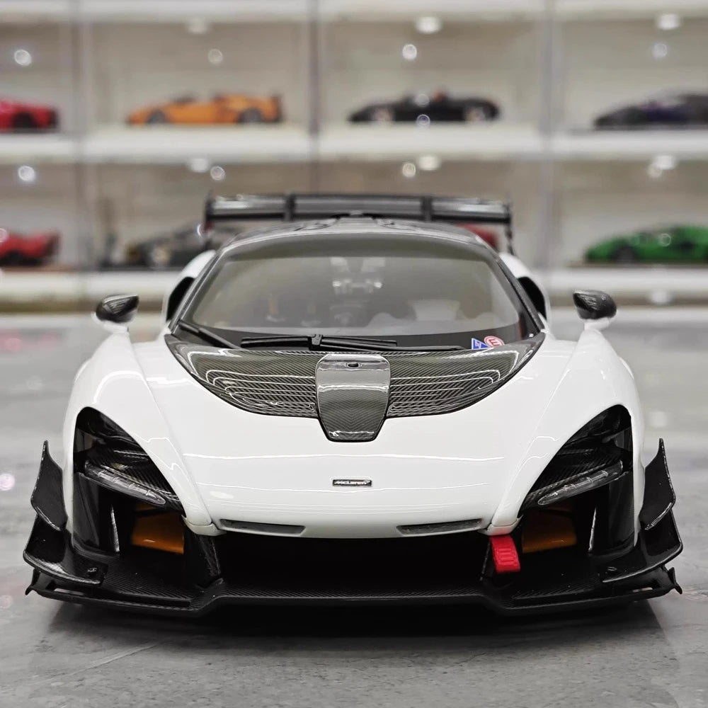 [LCD] 1:18 McLaren 2019 Senna GTR White Model Car Die-Cast