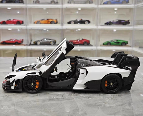 [LCD] 1:18 McLaren 2019 Senna GTR valkoinen pienoismalli Die-Cast