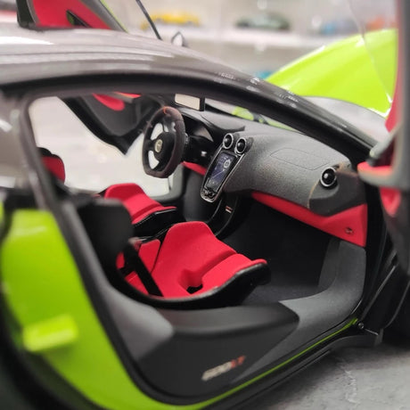 [LCD] 1:18 McLaren 2020 600LT Green Model Car Die-Cast