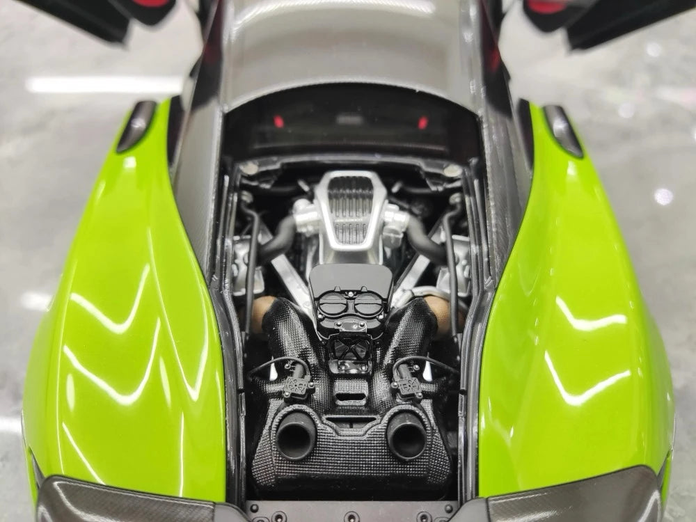 [LCD] 1:18 McLaren 2020 600LT Green Model Car Die-Cast