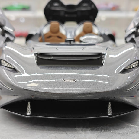 LCD McLaren 2020 Elva Heavy Grey Metallic 1:18 – Modello da collezione pressofuso