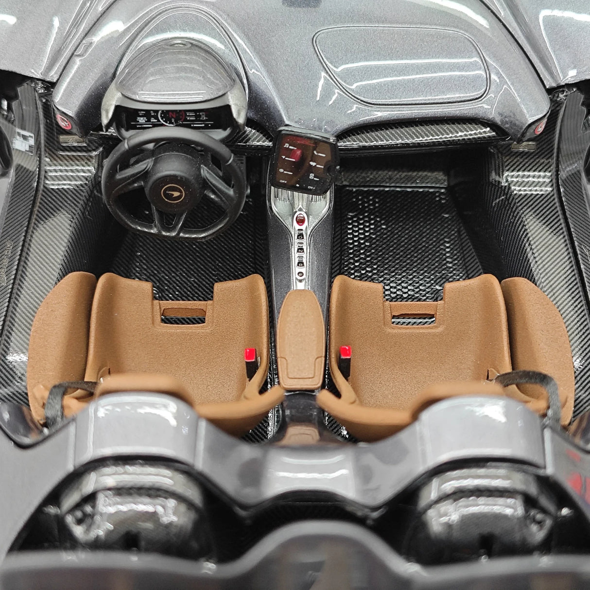 LCD McLaren 2020 Elva Heavy Grey Metallic 1:18 – Modello da collezione pressofuso