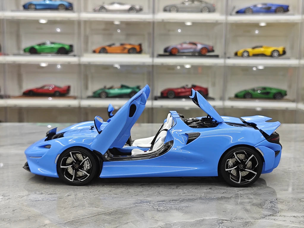 LCD McLaren 2020 Elva Light Blue 1:18 – Modello da collezione pressofuso