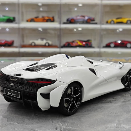 LCD McLaren 2020 엘바 화이트 1:18 – 수집용 다이캐스트 모델 다이캐스트