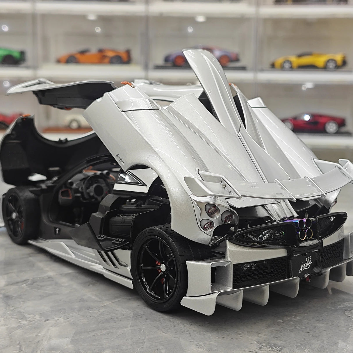 LCD Pagani 2020 Imola Silver 1:18 – Modello da collezione pressofuso