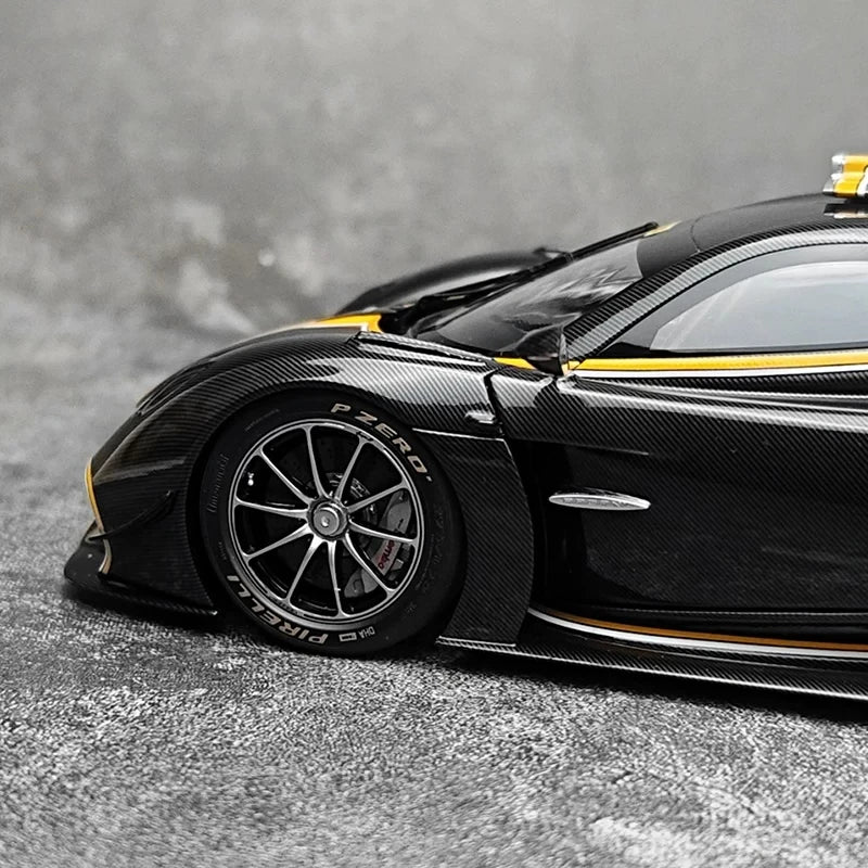 [LCD] 1:18 Pagani 2021 Huayra R Black Model Car Die-Cast