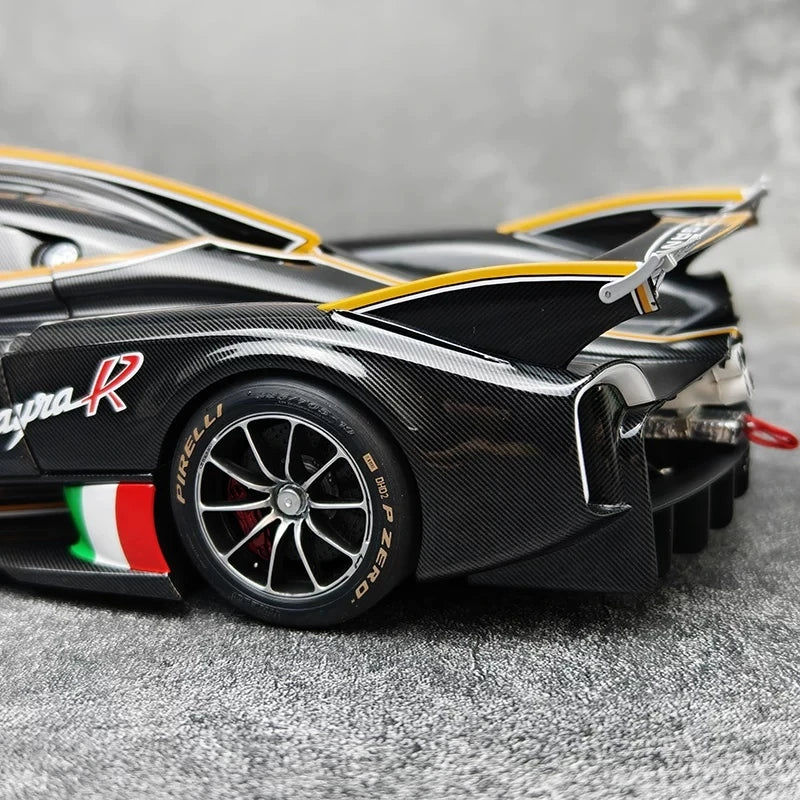 [LCD] 1:18 Pagani 2021 Huayra R Black Model Car Die-Cast