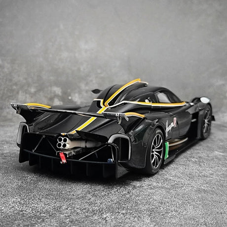 [LCD] 1:18 Pagani 2021 Huayra R Black Model Car Die-Cast