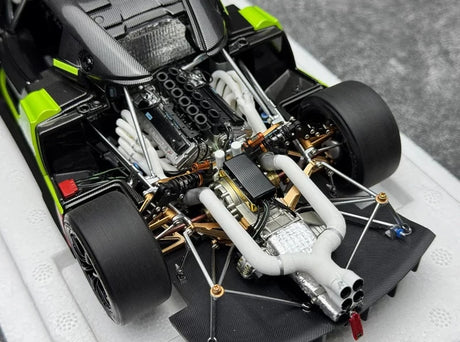 [LCD] 1:18 Pagani 2021 Huayra R Green Model Car Die-Cast