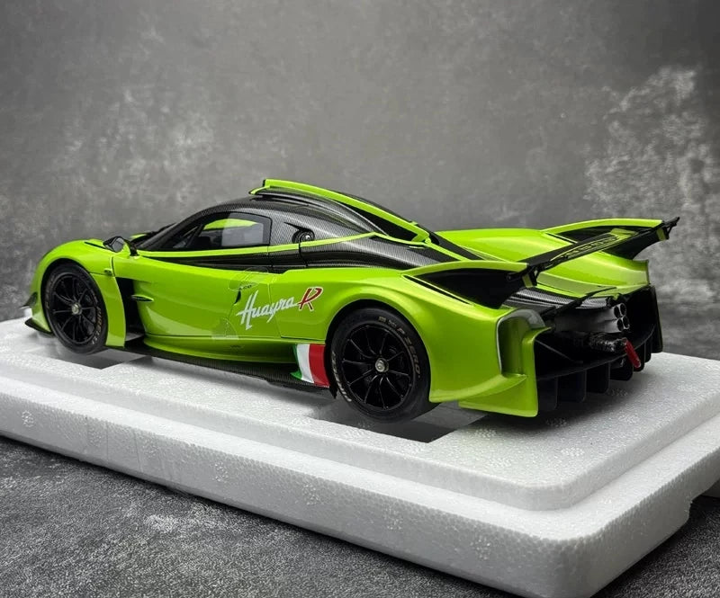 [LCD] 1:18 Pagani 2021 Huayra R Green Model Car Die-Cast