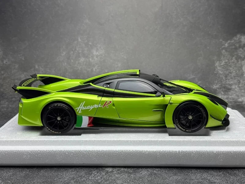 [LCD] 1:18 Pagani 2021 Huayra R Green Model Car Die-Cast