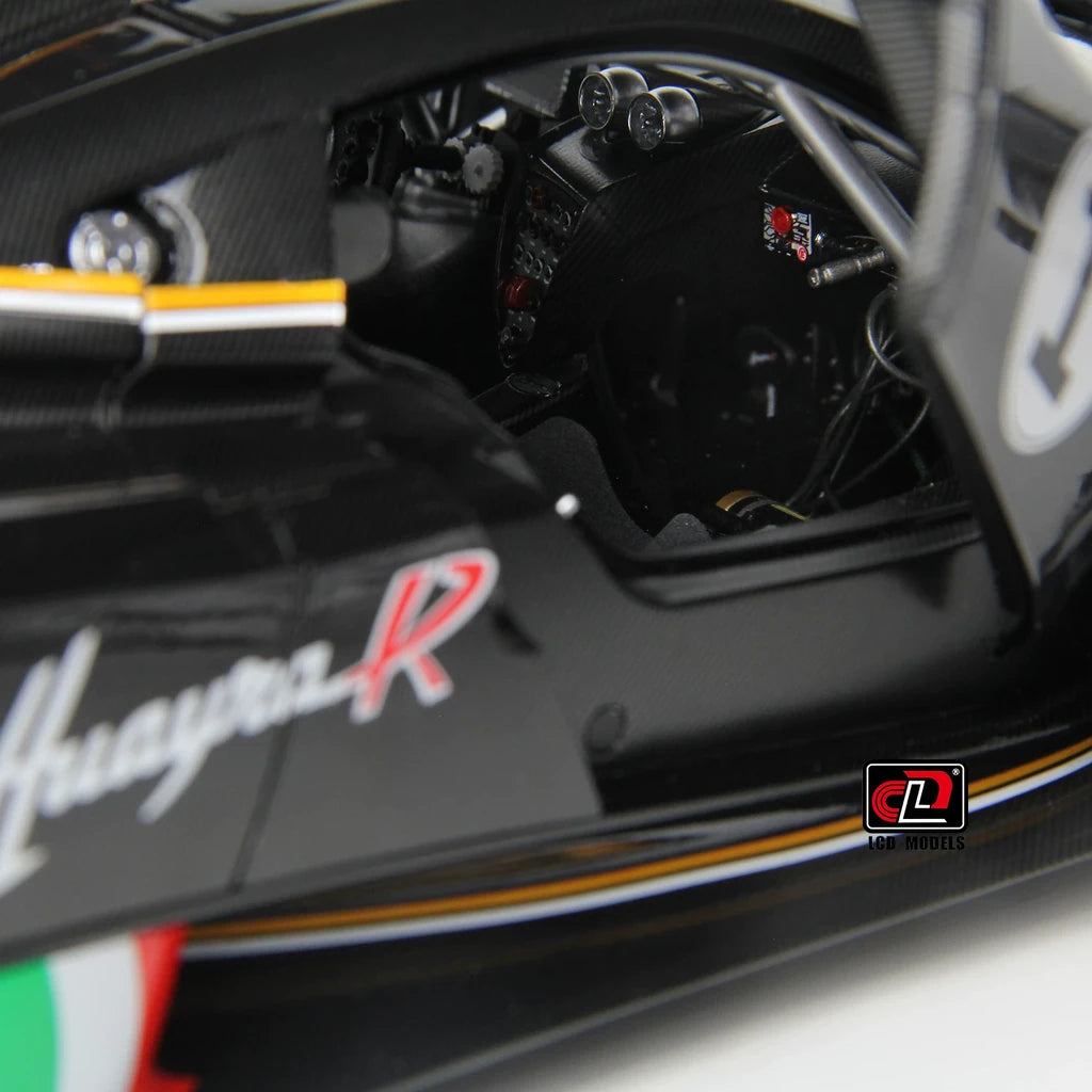 [LCD] 1:18 Pagani 2021 Huayra R White Model Car Die-Cast