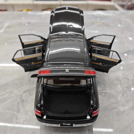 [LCD] 1:18 Toyota 2018 Century svart modellbil Die-Cast