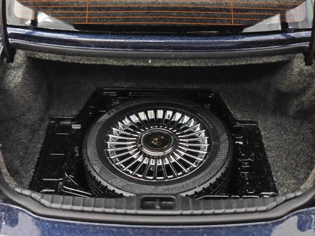 [LCD] 1:18 Toyota 2018 Century Blue Model Car Die-Cast
