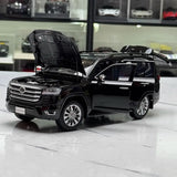[LCD] 1:18 Toyota 2022 Land Cruiser LC300 Black Model Car Die-Cast