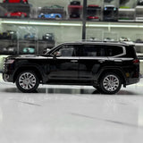 [LCD] 1:18 Toyota 2022 Land Cruiser LC300 Black Model Car Die-Cast