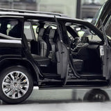 [LCD] 1:18 Toyota 2022 Land Cruiser LC300 Black Model Car Die-Cast