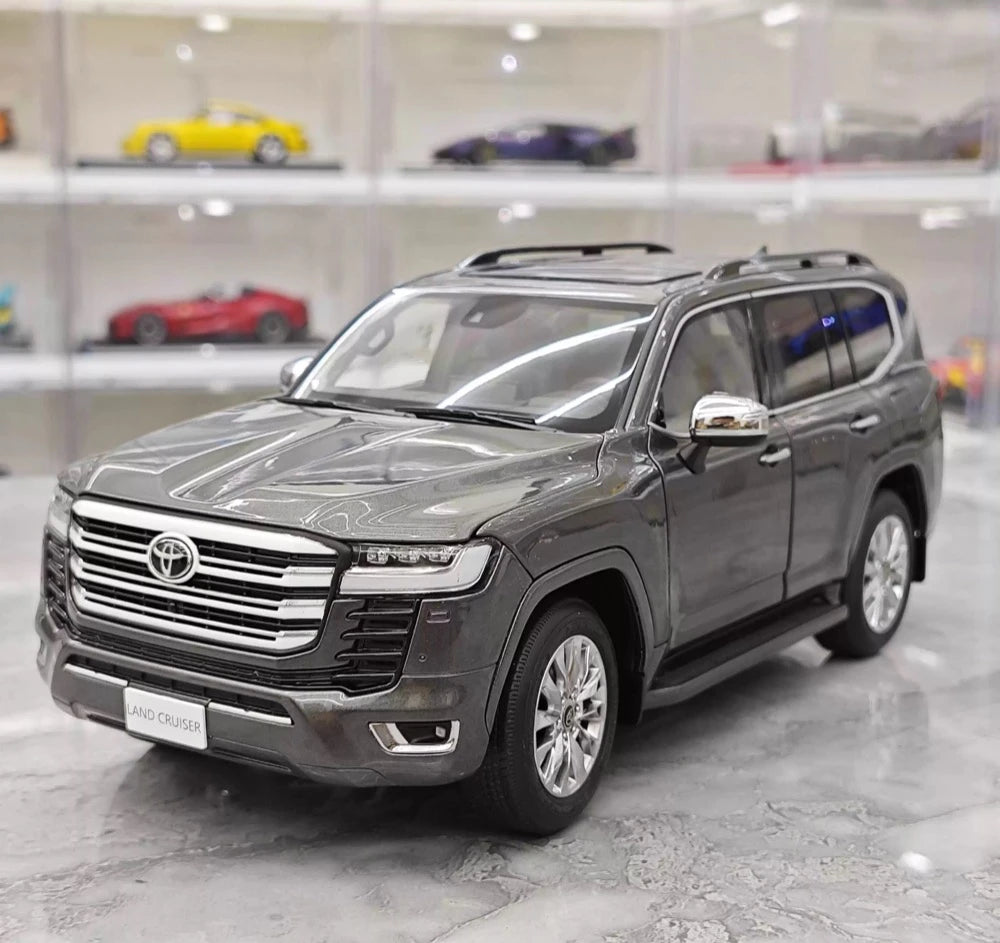 [LCD] 1:18 Toyota 2022 Land Cruiser LC300 Gray Model Car Die-Cast