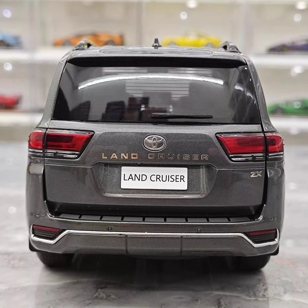[LCD] 1:18 Toyota 2022 Land Cruiser LC300 Gray Model Car Die-Cast