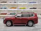 [LCD] 1:18 Toyota 2022 Land Cruiser LC300 röd modellbil Die-Cast