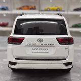 [LCD] 1:18 Toyota 2022 Land Cruiser LC300 White Model Car Die-Cast