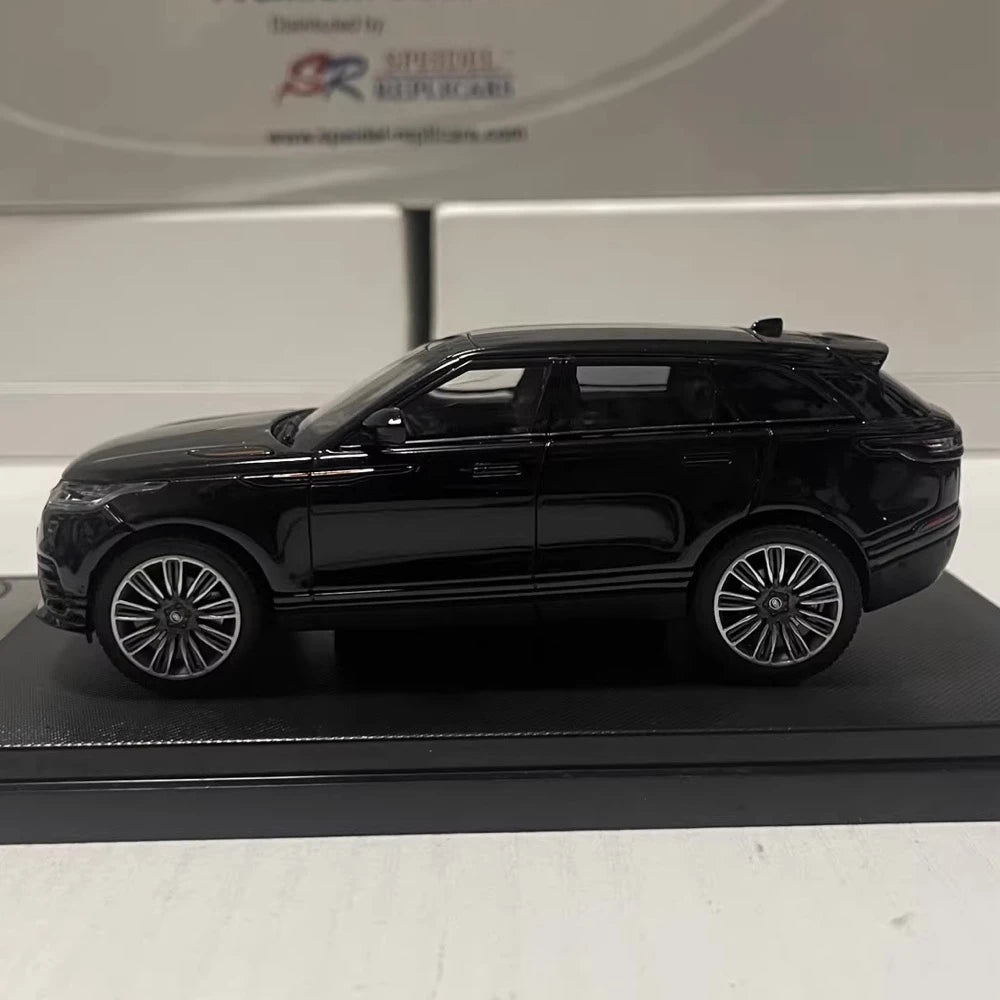 [LCD] 1:43 Land Rover 2017 Range Rover Velar Black Model Car Die-Cast