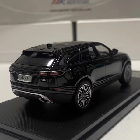 [LCD] 1:43 Land Rover 2017 Range Rover Velar musta pienoismalli Die-Cast