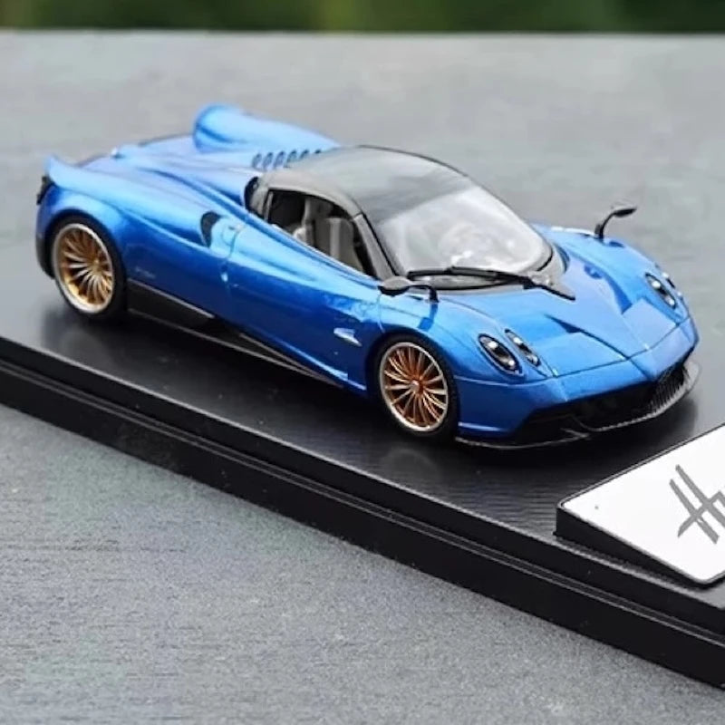 [LCD] 1:43 Pagani 2017 Huayra Roadster Blue Model Car Die-Cast