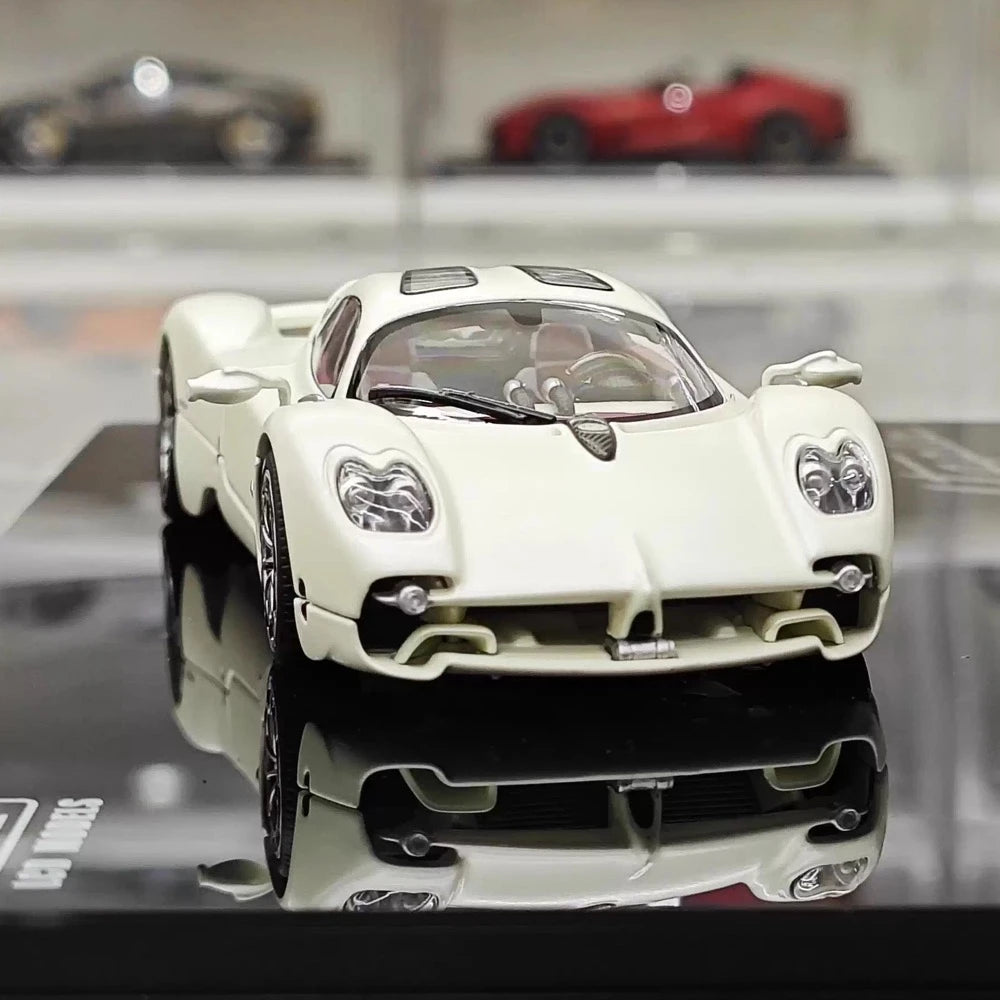 [LCD] 1:43 Pagani 2023 Utopia White Model Car Die-Cast