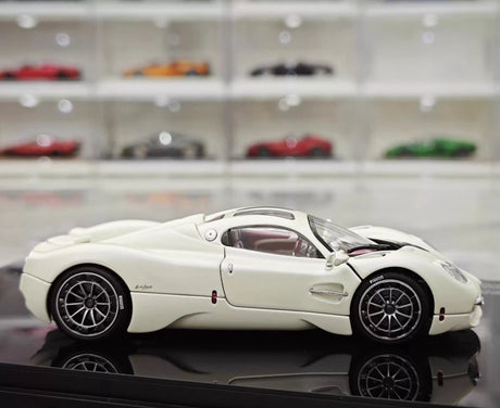 [LCD] 1:43 Pagani 2023 Utopia White Model Car Die-Cast