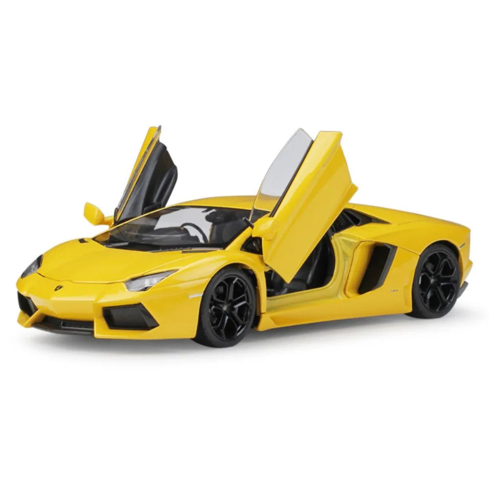 1:24 Lamborghini 2013 Aventador LP700-4 Die Cast Model Car