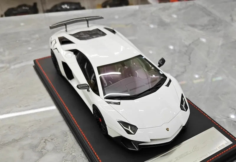 1:18 Lamborghini 2015 Aventador LP750-4 SV Die Cast Model Car