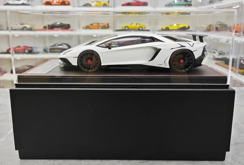 1:18 Lamborghini 2015 Aventador LP750-4 SV Die Cast Model Car