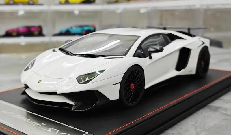 1:18 Lamborghini 2015 Aventador LP750-4 SV Die Cast Model Car