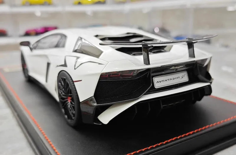 1:18 Lamborghini 2015 Aventador LP750-4 SV Die Cast Model Car