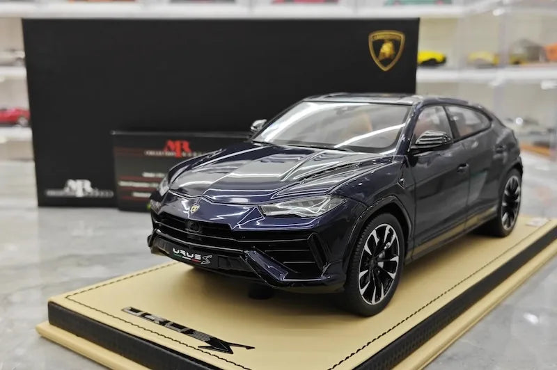 1:18 Lamborghini 2018 URUS S Die Cast Model Car