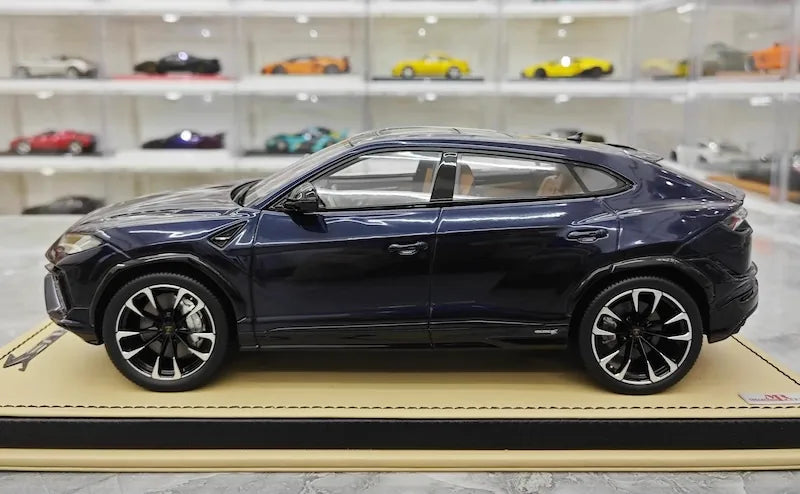 1:18 Lamborghini 2018 URUS S Die Cast Model Car
