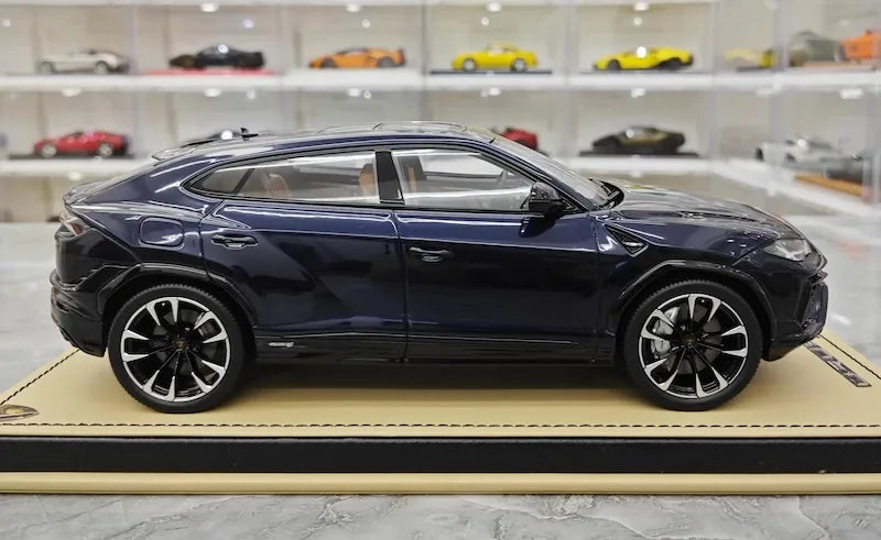 1:18 Lamborghini 2018 URUS S Die Cast Model Car