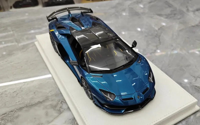 1:18 Lamborghini 2019 Aventador SVJ Roadster Die Cast Model Car
